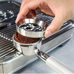 Imbuto dosatore magnetico