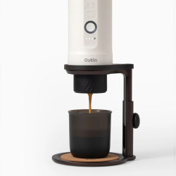OutIn Nano 2 (Pearl white) - macchina per il caffè da viaggio